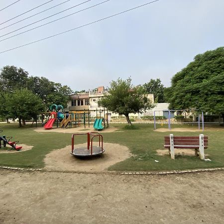 Homestays Ludhiana Exterior photo